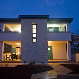 rooms-and-apartments-villa-dama.in-istria.net/